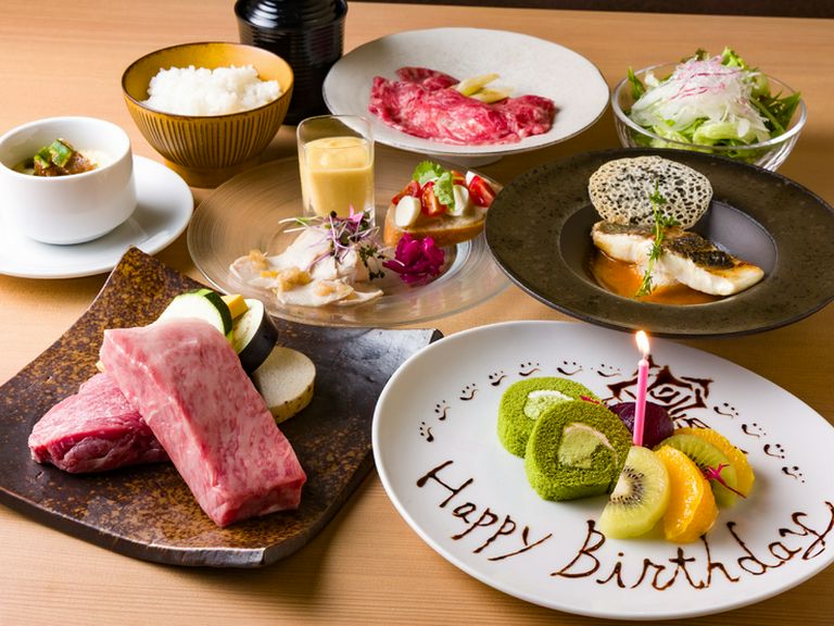 誕生日や記念日など、祝いの席にオススメ『Signatureコース』
