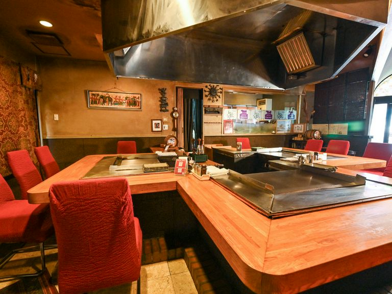 欧米のステーキハウスの雰囲気を温かなもてなしと共に楽しめる