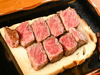 華やかな風味と脂の甘みにうっとり『安城和牛サーロインコース』