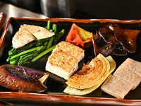 大切な日の幸福感がアップ！多彩な美味を満喫できる『記念日コース』