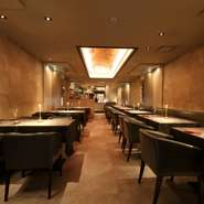 老舗製麺会社モリヨシが運営する店。【中華酒菜 瑛月】【粉もん處 光圀】に次ぐ3店舗目で、【粉もん處 光圀】は食べログの「お好み焼き百名店2025」に選出。その実力を駅近の隠れ家イタリアンで、ぜひ楽しんで！