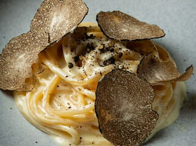 伝統パスタをモダンなイタリアンに昇華『カチョ・エ・ぺぺ』