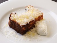 Ricotta cheese and lemon cake / Torta di ricotta e limone