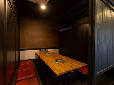 6名、8名利用可能な個室空間は多くのシーンで活躍
