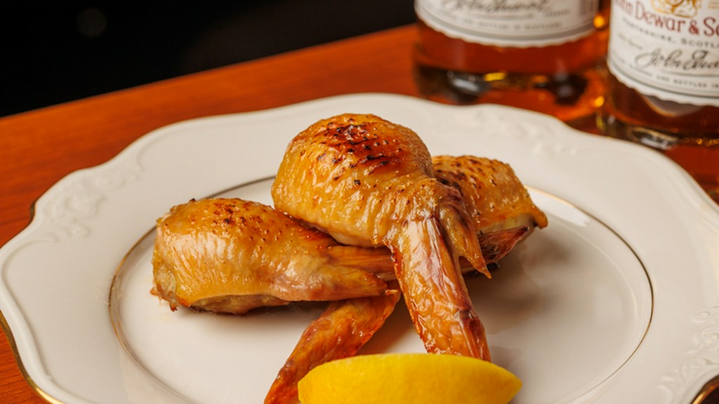 ハイボールのお供にオススメ『手羽餃子』