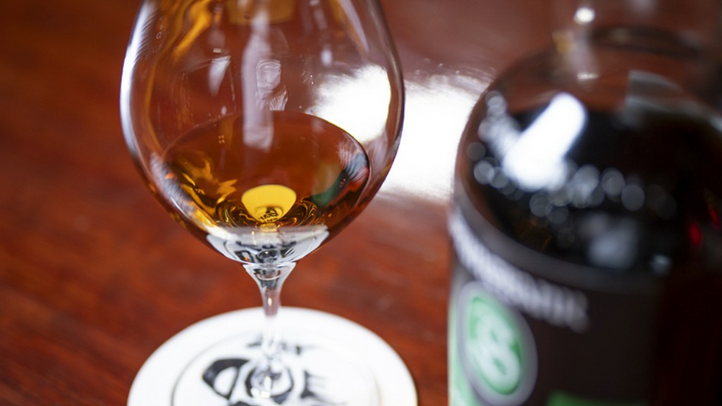 大人な二人のデートにも最適。ゲストに寄り添う一杯と憩いの空間