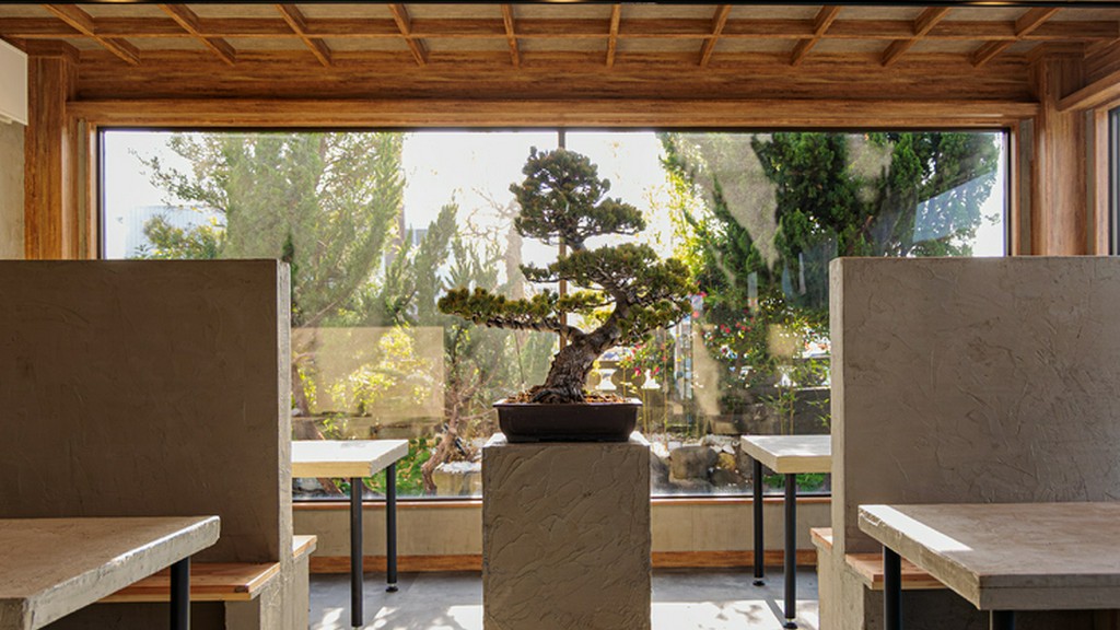 二人の記念日にオススメ。窓から眺める風情あふれる日本庭園