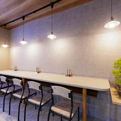 一人旅のランチや仕事帰りのちょっと一杯にも利便性が抜群