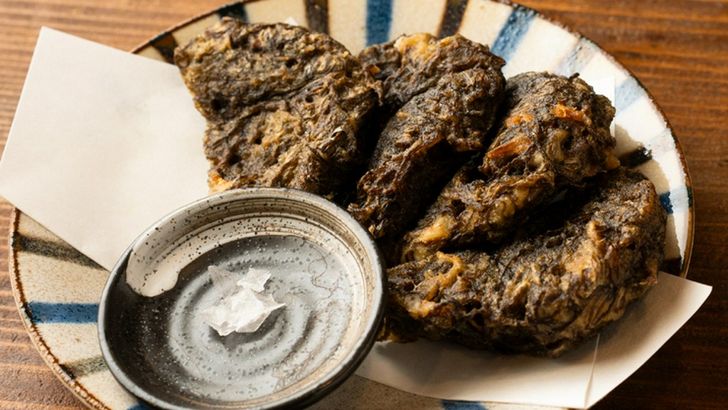 ヤミツキになる食感。人気メニュー『沖縄石垣島もずく天ぷら』