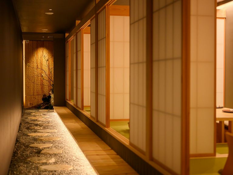 日本の風情漂う和空間が、心落ち着く一時を演出