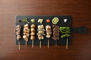 丁寧な火入れの焼き鳥