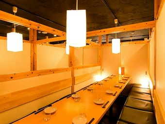 大人数の宴会に最適な広々とした空間