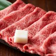 淡路島の鮮魚と神戸牛をはじめ、地元の味覚を贅沢に楽しめる一軒。旅行気分で地方の味を味わえると、観光や接待利用にも喜ばれています。