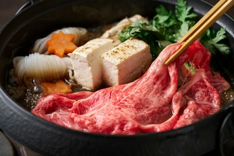 厳選した神戸牛の旨みを最大限に引き出し記念日や接待にも選ばれる贅沢なおすすめ料理