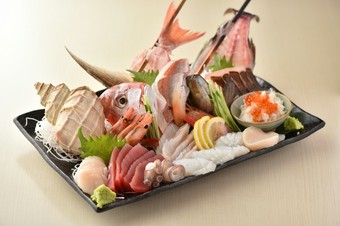 淡路島漁港から毎日届く旬魚を使用し鮮度と旨みを存分に味わえる自慢のおすすめ海鮮料理です