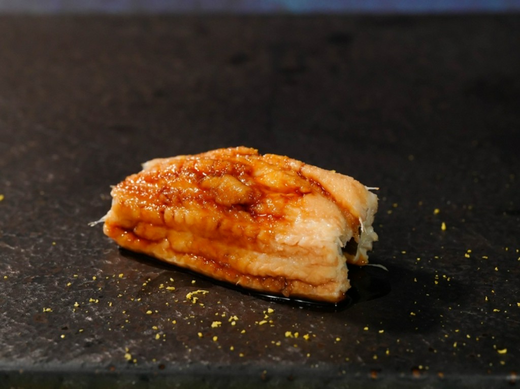 江戸前の仕事光る、対馬産穴子握り