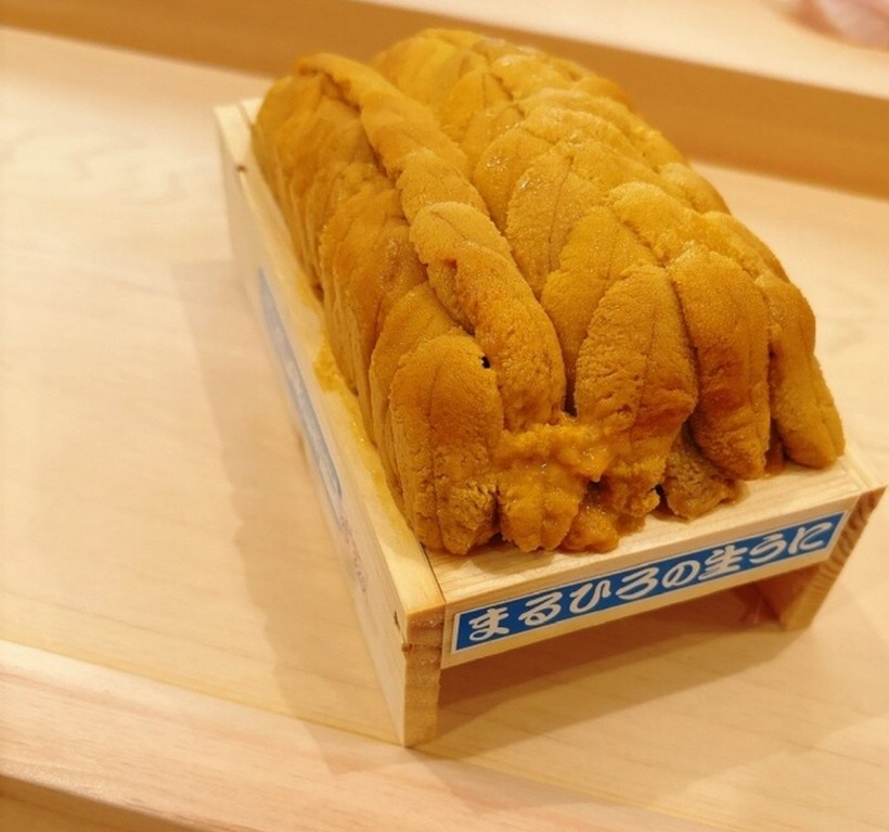 豊洲市場より最高品質の厳選うにを仕入れ