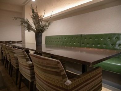 個室での会食、接待に