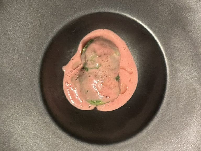 ほうれん草のフラン　いちごソース