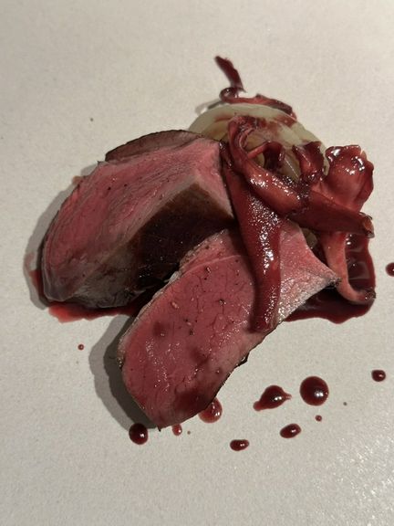 質や背景も大切に、選び抜いた国産食材