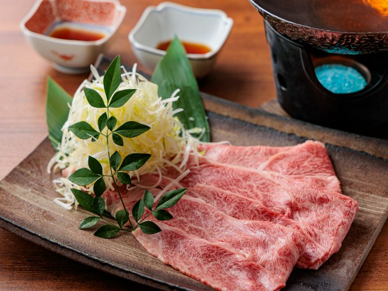 自家製昆布出汁でいただく『琥珀しゃぶしゃぶ』