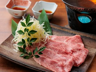 自家製昆布出汁でいただく『琥珀しゃぶしゃぶ』