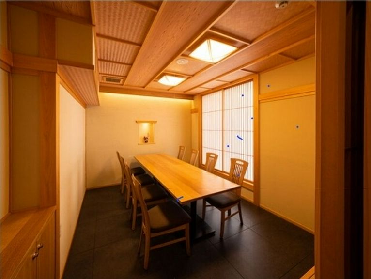 大切な方のもてなしにも最適。完全個室で至福の一時を