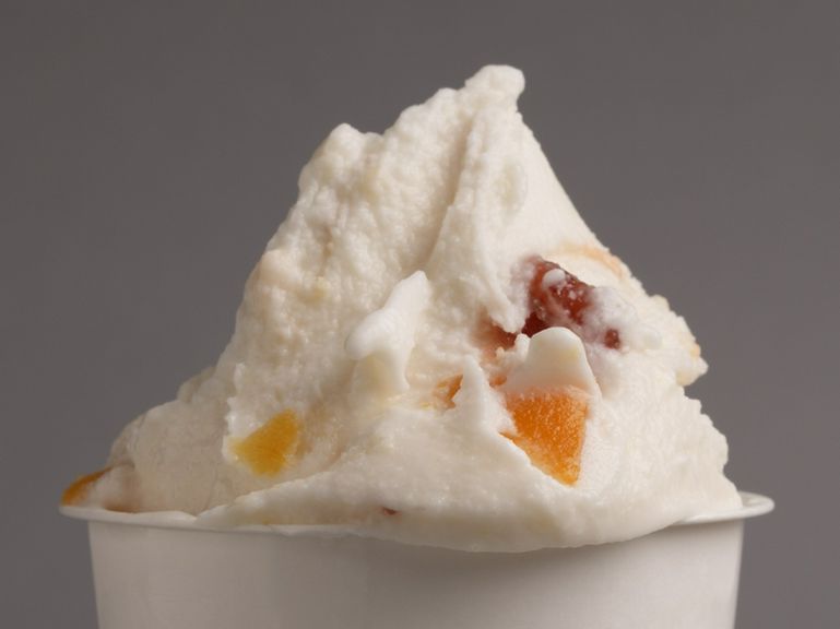 フルーツの甘みとヨーグルトの酸味が心地よく広がる『フルーツゴロゴロヨーグルティーノ』