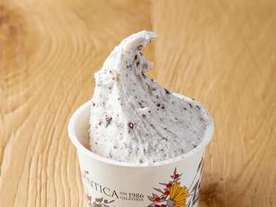 迷ったらまずこれ。ミルクのやさしい甘さとチョコチップの軽快な食感が楽しめる『チョコチップ』