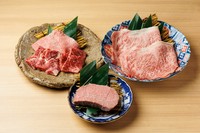大黒千牛の頂点とも言える者とブリアンと、贅沢に200g使用した和牛サーロイン焼きしゃぶ。旨みを極めた計400gの極上盛り合わせ。