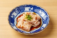 弾力のある歯応えが特徴。噛むほどに旨味が広がります。