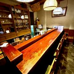 1階カウンター席