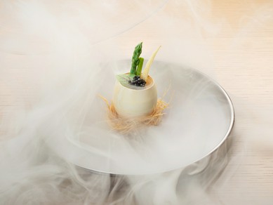 繊細で優しい創作フレンチに心がほぐれる『ディナー 蕾コース』