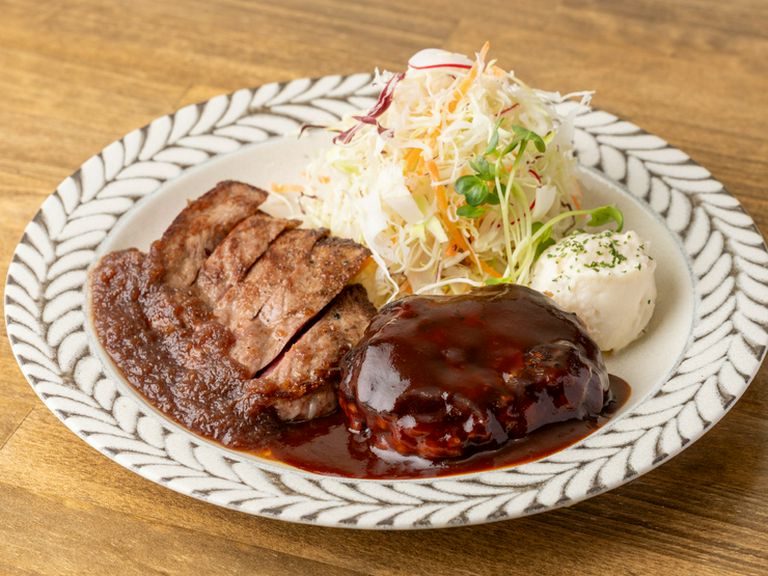 肉とソース、双方へのこだわりが料理全体の奥行きを生み出す