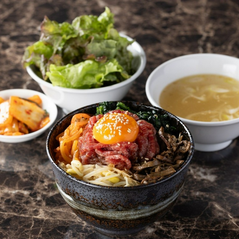 生肉ユッケビビンバ