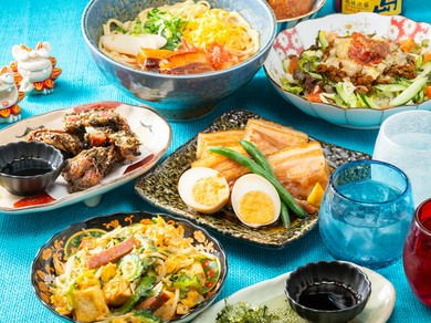 【名物】5時間煮込んで仕上げた、とろとろのラフテー