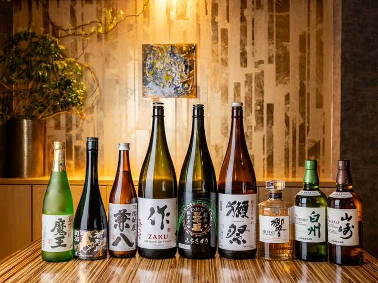 全国の旨い地酒や厳選ドリンクが寿司懐石の味わいを深める！