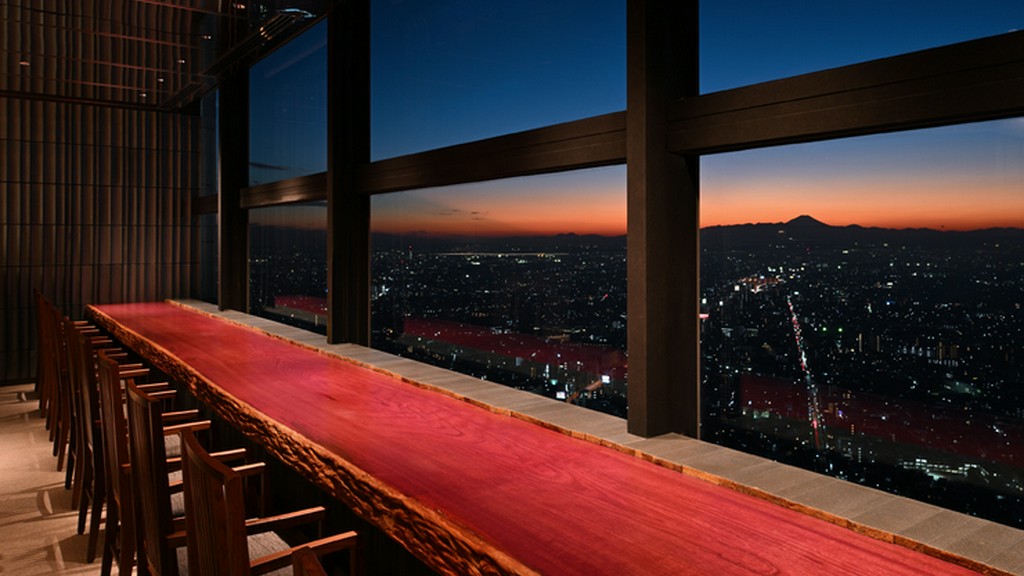 一味違う贅沢を与えてくれるカウンター席