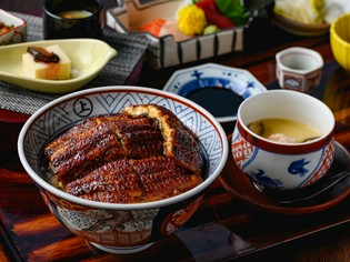 厚み・脂・格別の旨みを届ける、希少な特大青うなぎ