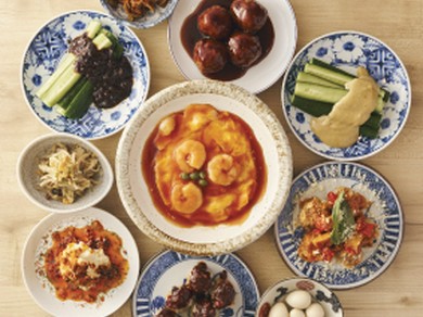 〈アジアがイタリアに恋をした〉フォートタワー2階のアジアン大衆酒場