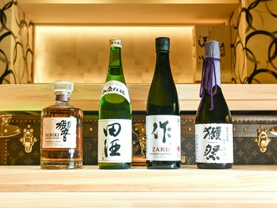 旬の肴や握りと好相性。全国各地の隠れた日本酒との出合い体験