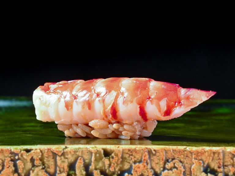 鮮度抜群な活車海老の豊かな風味。素材本来の味を思う存分味わえる『車海老』