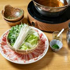 上質な脂と柔らかさが人気の糸島華豚を、こだわりのだしで味わう『糸島華豚の出汁しゃぶ』