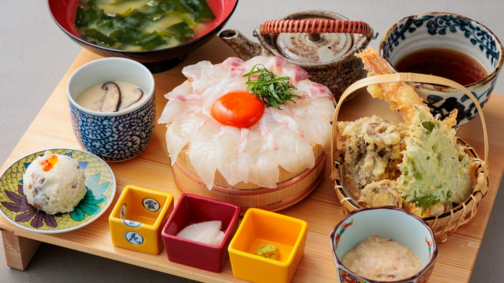 新鮮な鯛と揚げたての天ぷらを満喫！『鯛御膳　弐の型』