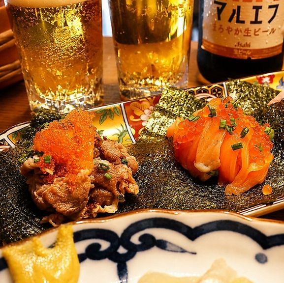 華やかなワンハンド寿司と創作料理を囲んで、一味違う女子会