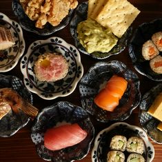 Hyakuensushisutandoenishisanjokawaramachiten