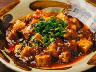 シビれる辛さと旨みが駆け抜ける、本格派の味わい『麻婆豆腐』