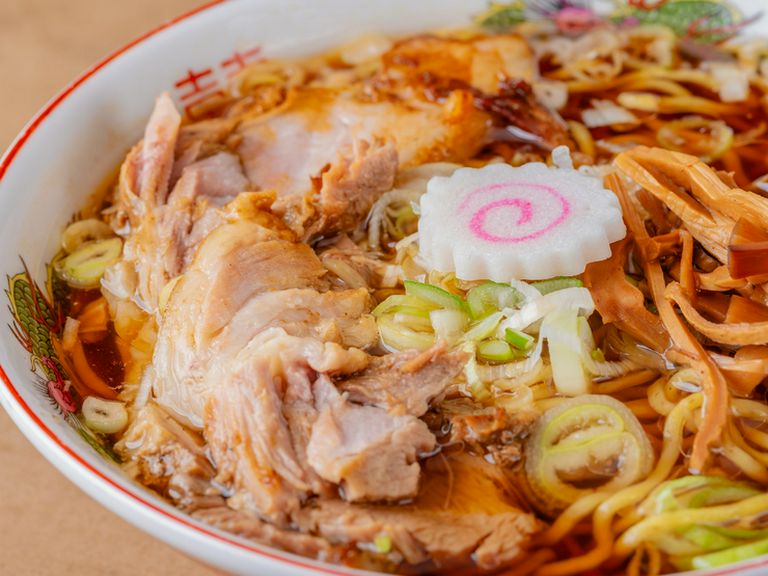 北海道産野菜を中華鍋で豪快に煽る、王道の札幌味噌ラーメン