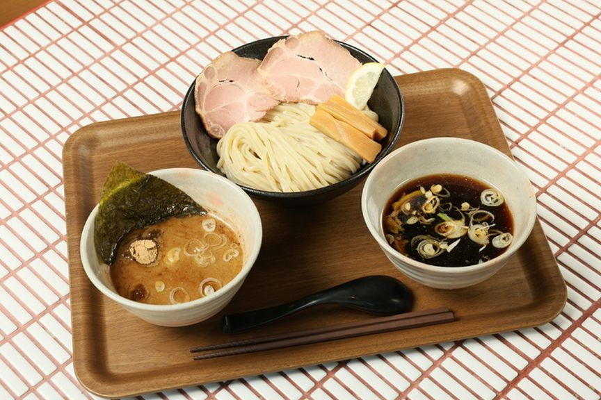 濃厚、すっきり、辛口。気分で選べる3つの味わい