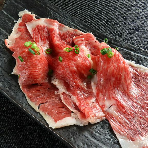 料理長厳選の肉・魚。贅沢食材を使ったお酒の進む料理の数々